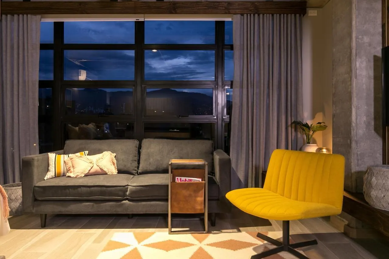 Factory Lofts Hotel ميديلين