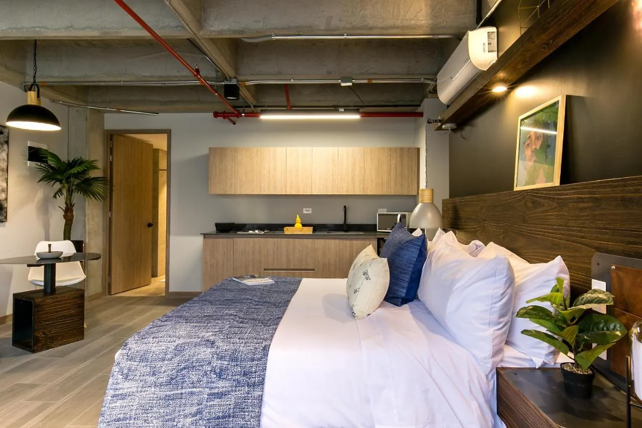 Factory Lofts Hotel ميديلين