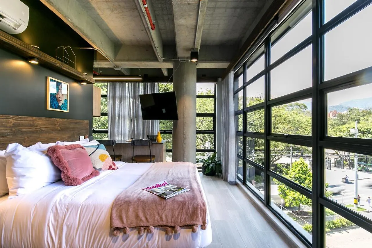 Factory Lofts Hotel 메딜린