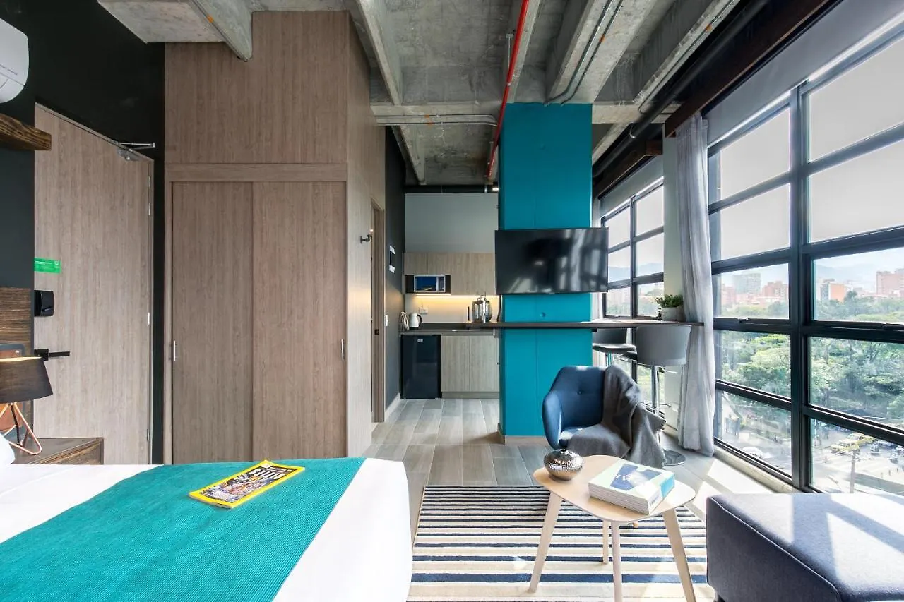 Factory Lofts Hotel 메딜린 4*,  콜롬비아
