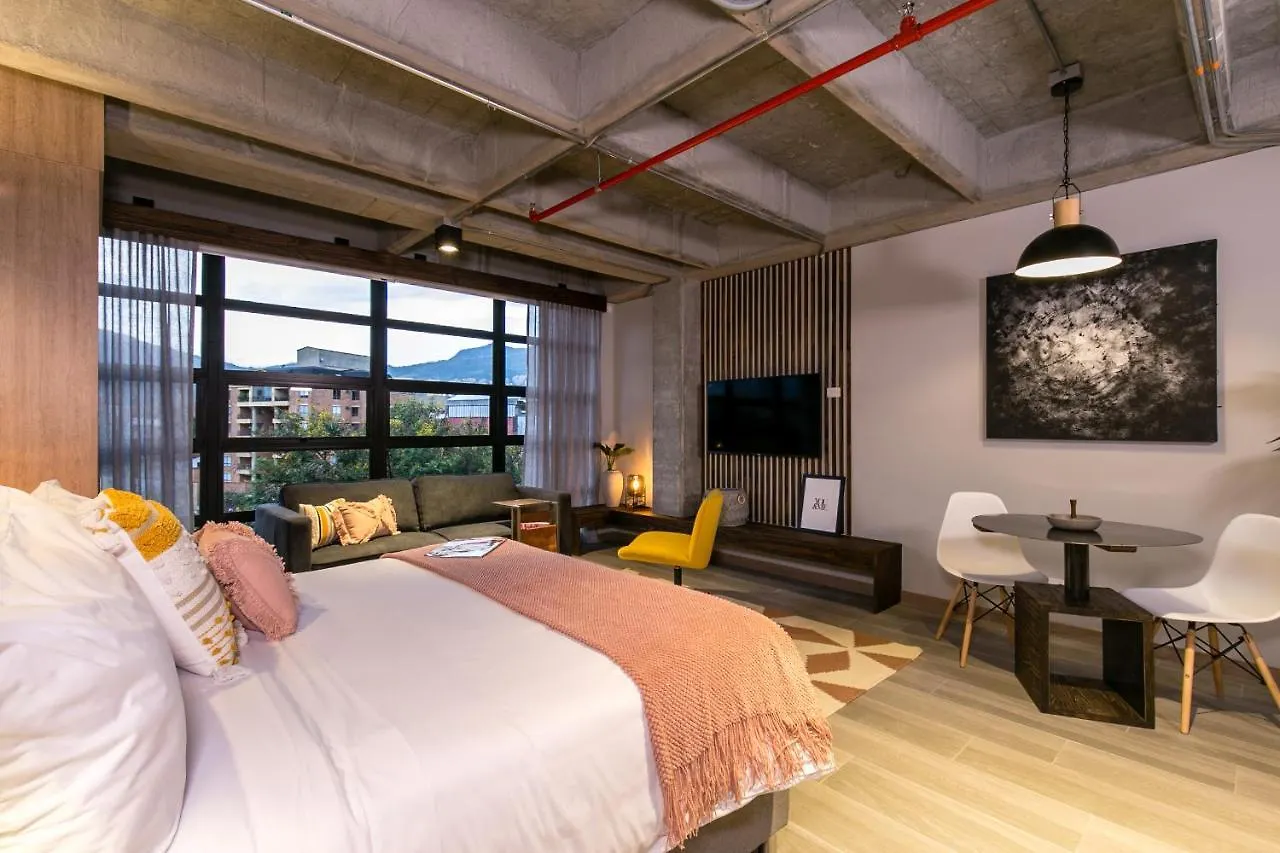 Factory Lofts Hotel 메딜린